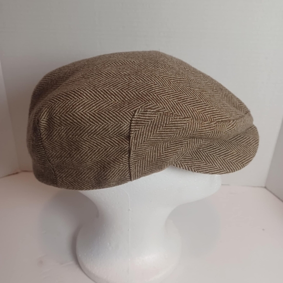Vintage The United Hatters Cap & Millinery | Mercari VTG United‎ Hatters Cap & Millinery Union Cabbie 100% Cashmere Med Made In USA